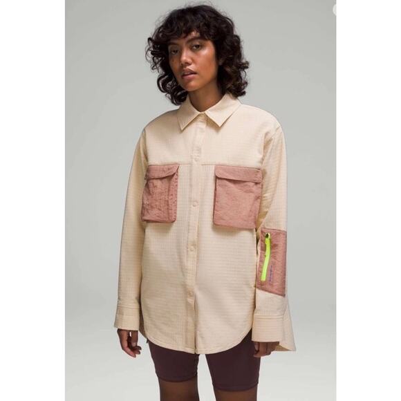 Lululemon Women's 4 Grid Fleece Hiking Overshirt Beige Snap Pockets Gorpcore - Picture 1 of 10